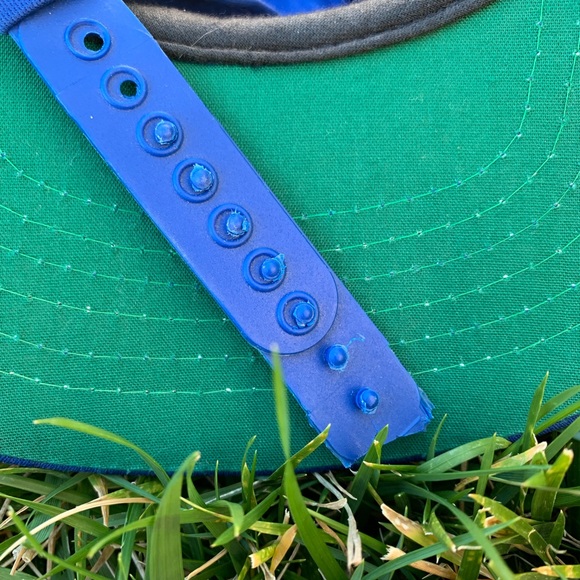 Vtg LA Rams SnapBack padded (needs repair) - Picture 3 of 5